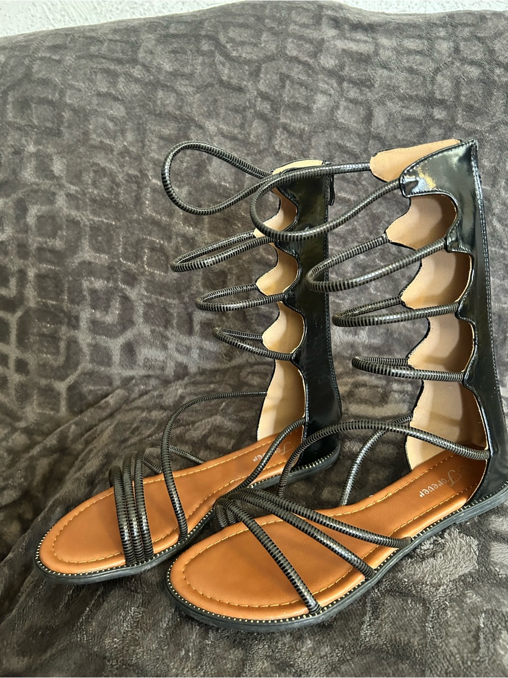 Forever 21 Black Strappy Gladiator Sandals - Picture 2 of 6